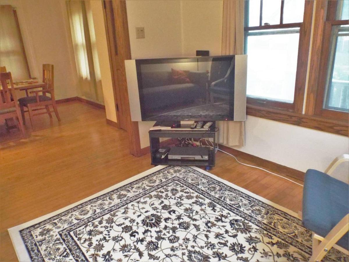 Comfortable 3 Bedroom Craftsman Bungalow In Milwaukee'S Bay View Neighborhood Luaran gambar